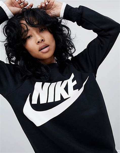 Nike – Rally – Schwarzes Sweatshirt 